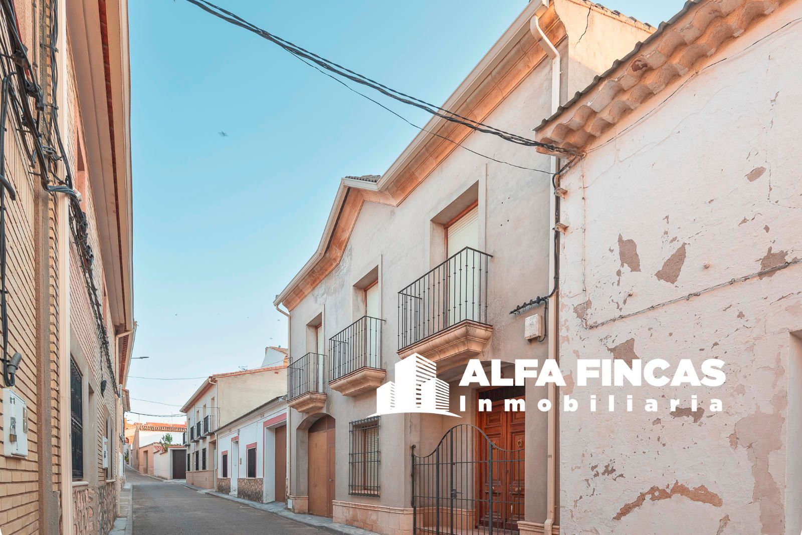 Exterior view of House or chalet for sale in La Alberca de Záncara   with Heating, Terrace and Balcony