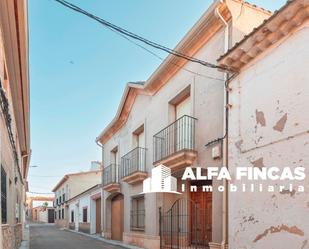 Vista exterior de Casa o xalet en venda en La Alberca de Záncara  amb Terrassa i Balcó