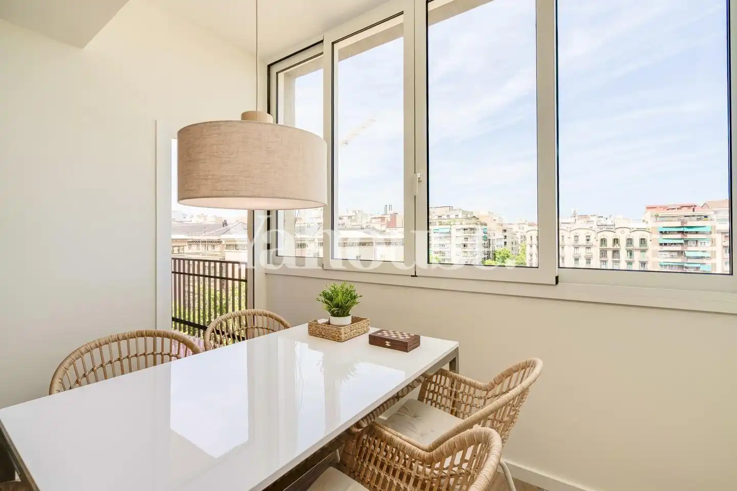 Wohnung mit Terrasse zum Verkauf in calle de Provença, imagen 4