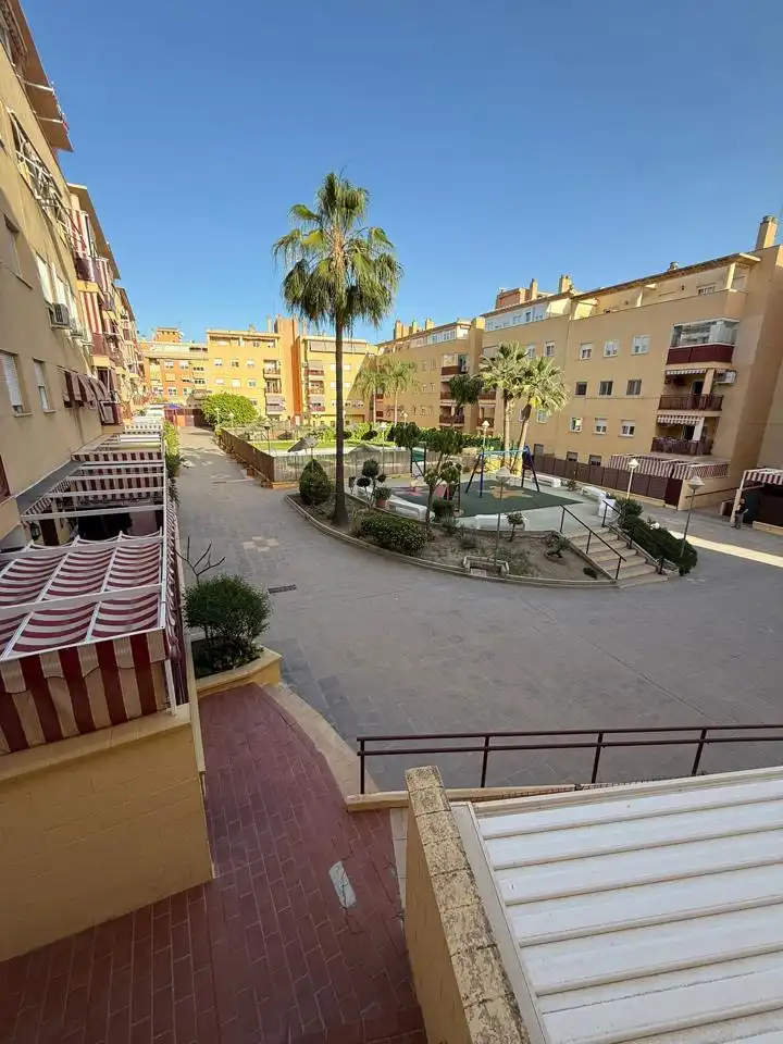 Außenansicht von Wohnung zum Verkauf in Málaga mit Klimaanlage und Terrasse