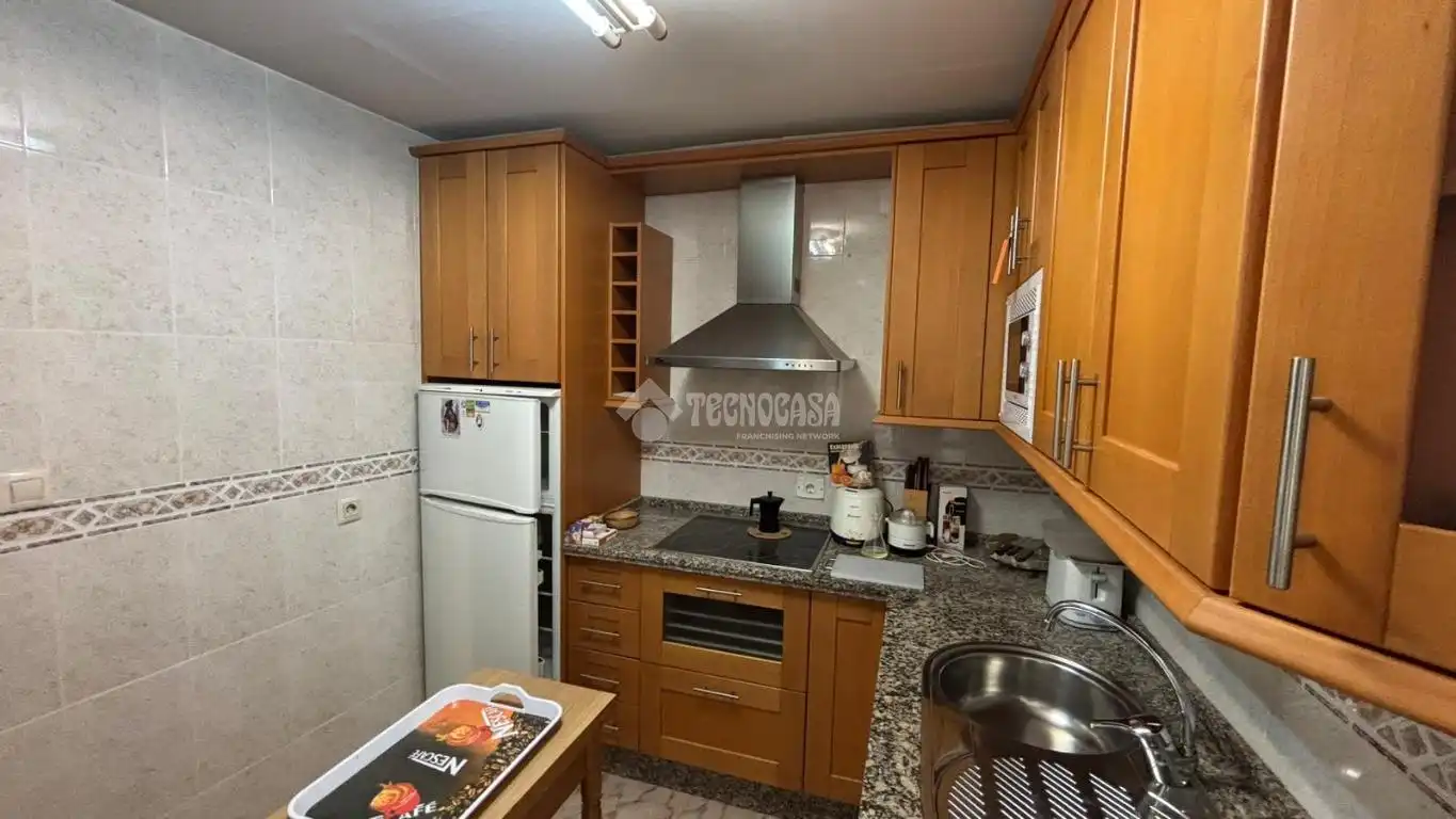 Cocina de Piso en venta en Jaén con Balcón