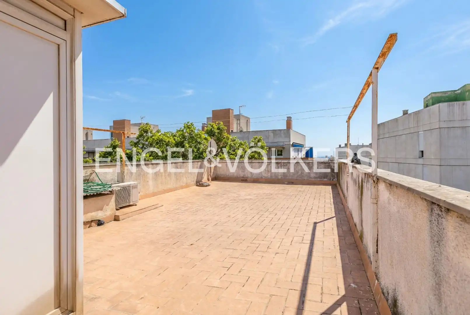 Terrasse von Wohnung zum Verkauf in Barcelona mit Klimaanlage, Heizung und Abstellraum