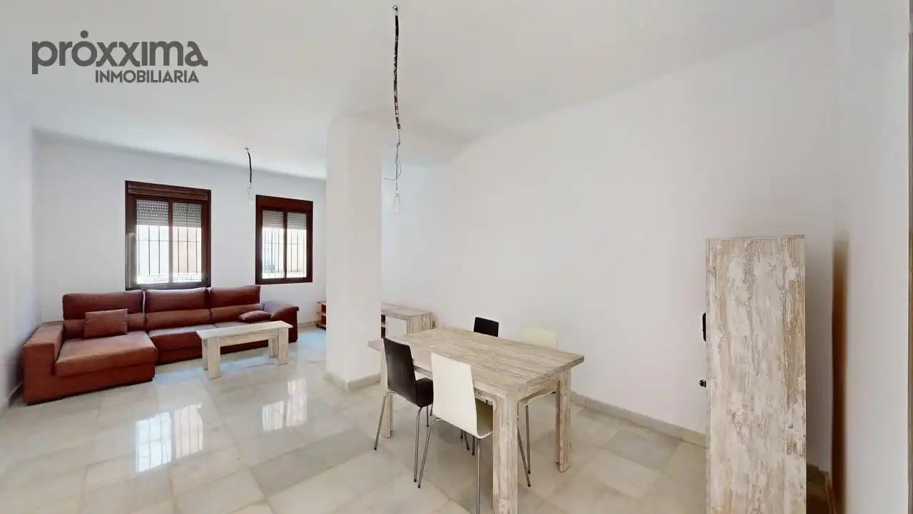 Menjador de Casa o xalet en venda en Sevilla amb Terrassa