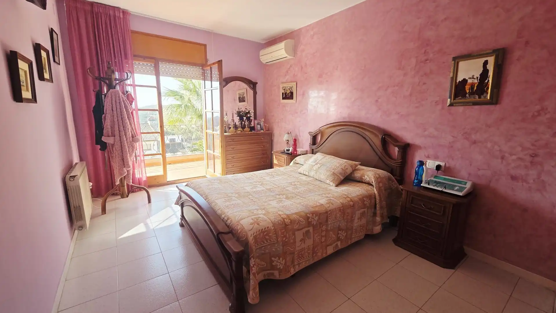 Bedroom of Houses for sale in Bellvei  with Terrace and Swimming Pool