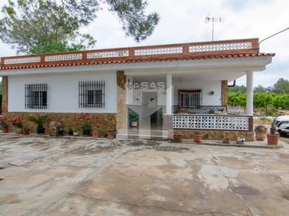 Vista exterior de Casa o xalet en venda en Torrent amb Aire condicionat, Calefacció i Jardí privat