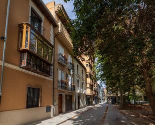 Vista exterior de Casa o xalet en venda en  Granada Capital amb Aire condicionat, Terrassa i Balcó