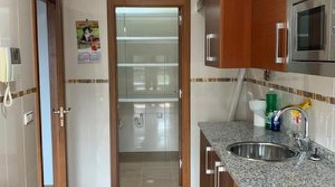 Foto 4 de Piso en venta en Oviedo - Calle Juan Antonio Alvarez Rabanal, Parroquias Sur - La Manjoya, Asturias