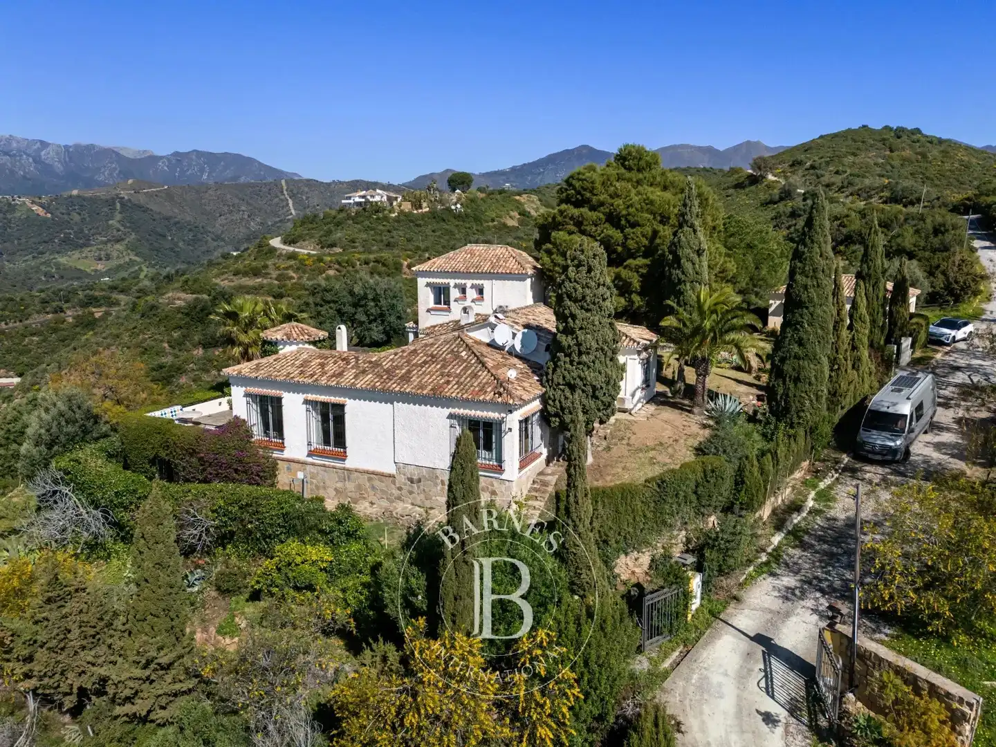 Vista exterior de Casa o chalet en venta en Marbella con Calefacción, Terraza y Piscina