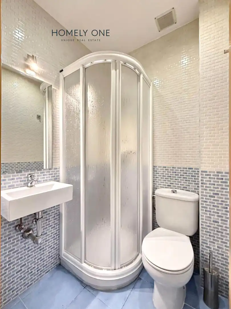 Badezimmer von Wohnung zum Verkauf in Madrid mit Klimaanlage, Heizung und Terrasse