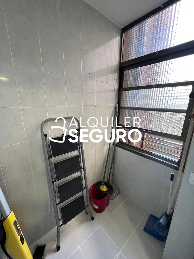 Flat for rent in Madrid  with Air Conditioner, Heating and Terrace