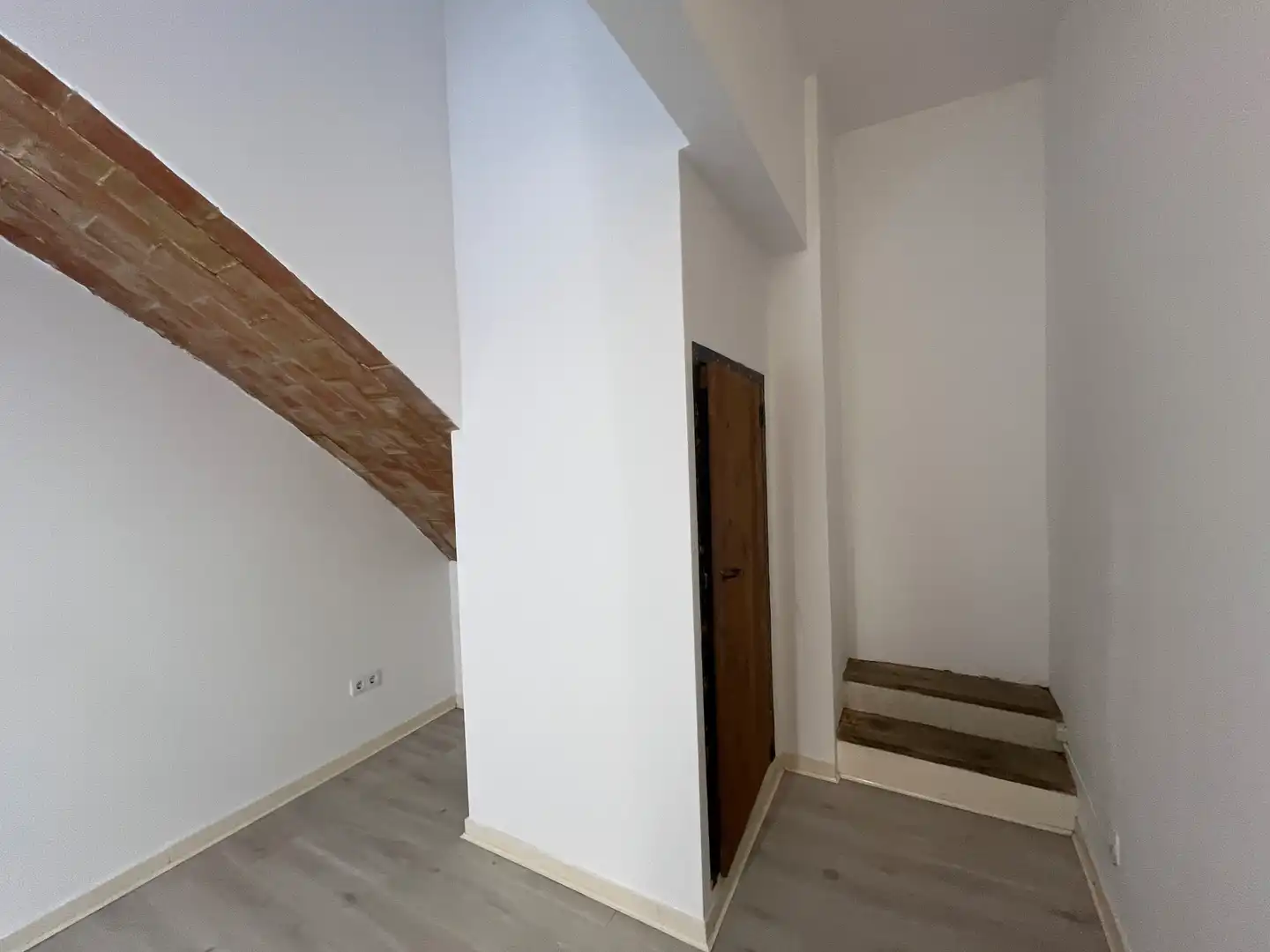Gewerbefläche zur Miete in Carrer Figuerola 5, imagen 6