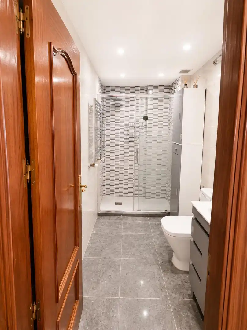 Bany de Apartament en venda en Madrid amb Aire condicionat i Calefacció