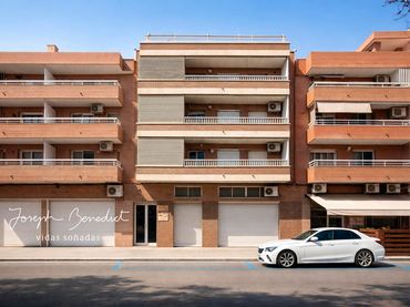 Piso con ascensor en venta en Centre