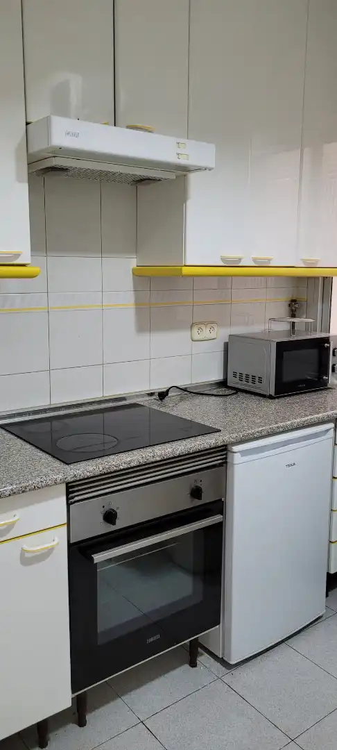 Küche von Wohnung zur Miete in Cuenca mit Heizung, Möbliert und Ofen