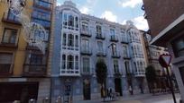 Exterior view of Flat for sale in Valladolid Capital  with Heating, Terrace and Balcony