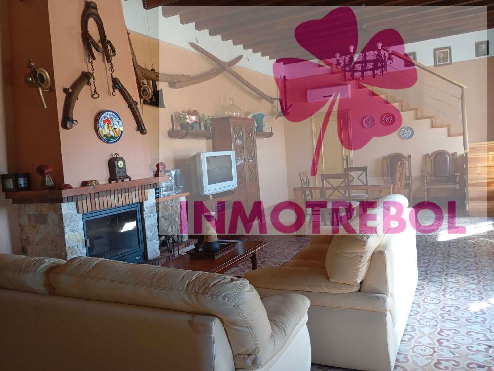 Sala d'estar de Casa o xalet en venda en Carrión de los Céspedes amb Aire condicionat, Calefacció i Jardí privat