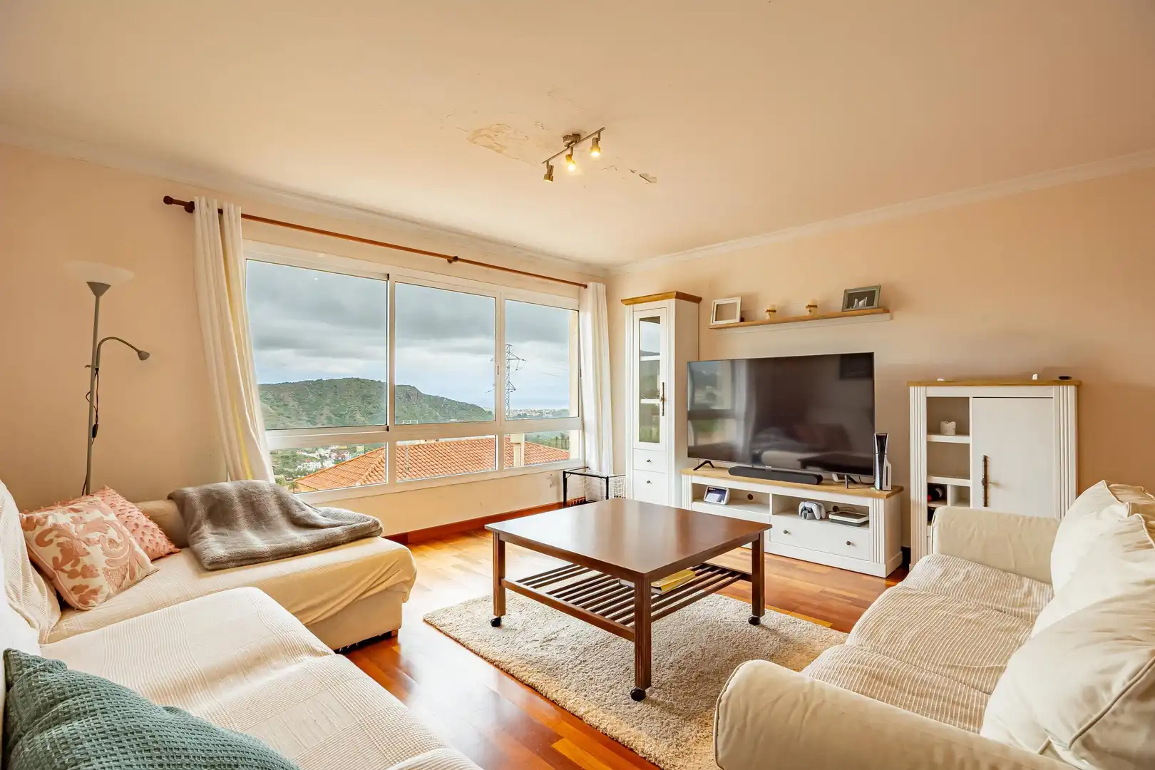 Sala d'estar de Casa o xalet en venda en Las Palmas de Gran Canaria