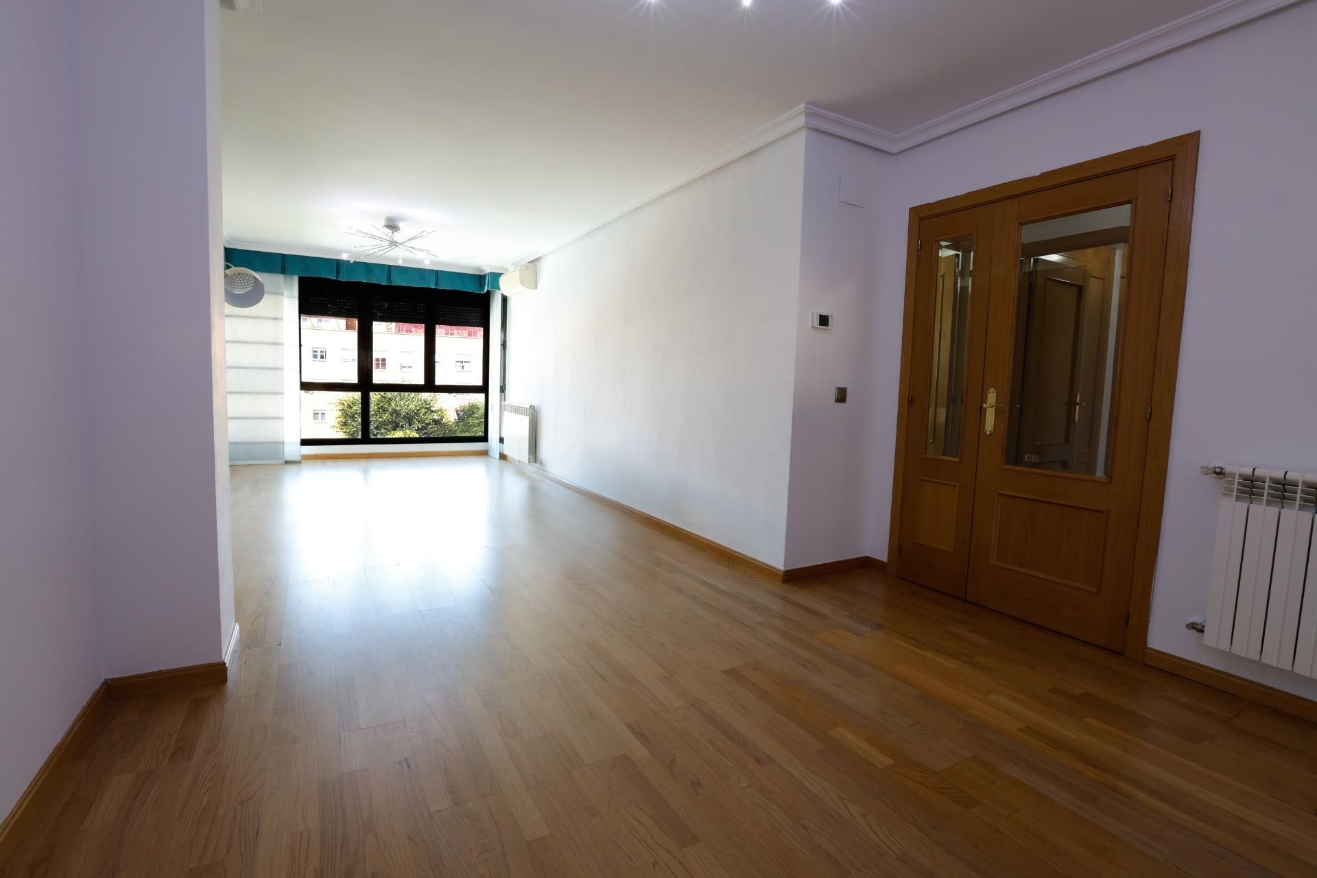 Flat for sale in Valdemoro  with Air Conditioner, Heating and Storage room