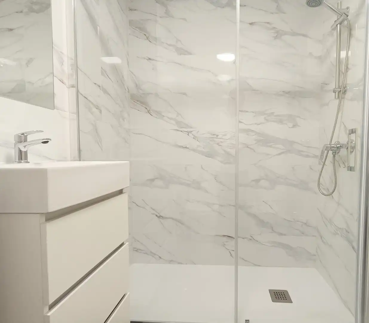 Bathroom of Flat for rent in Barrio de Salamanca