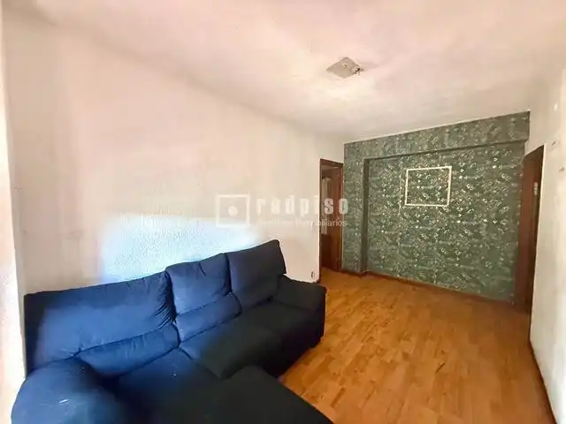Habitación de Piso en venta en Madrid con Terraza