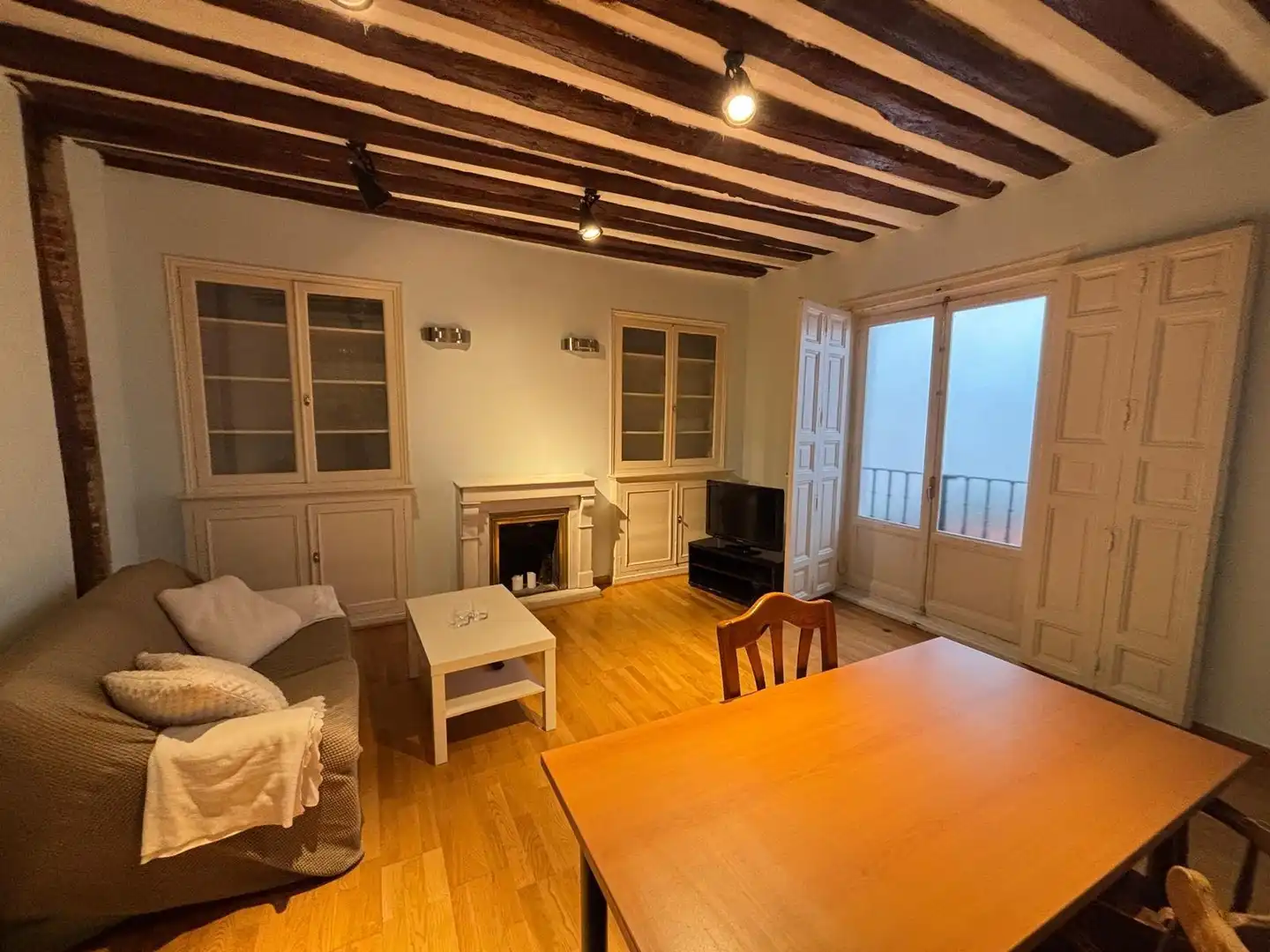Piso de alquiler en Calle de los Madrazo, Cortes - Huertas