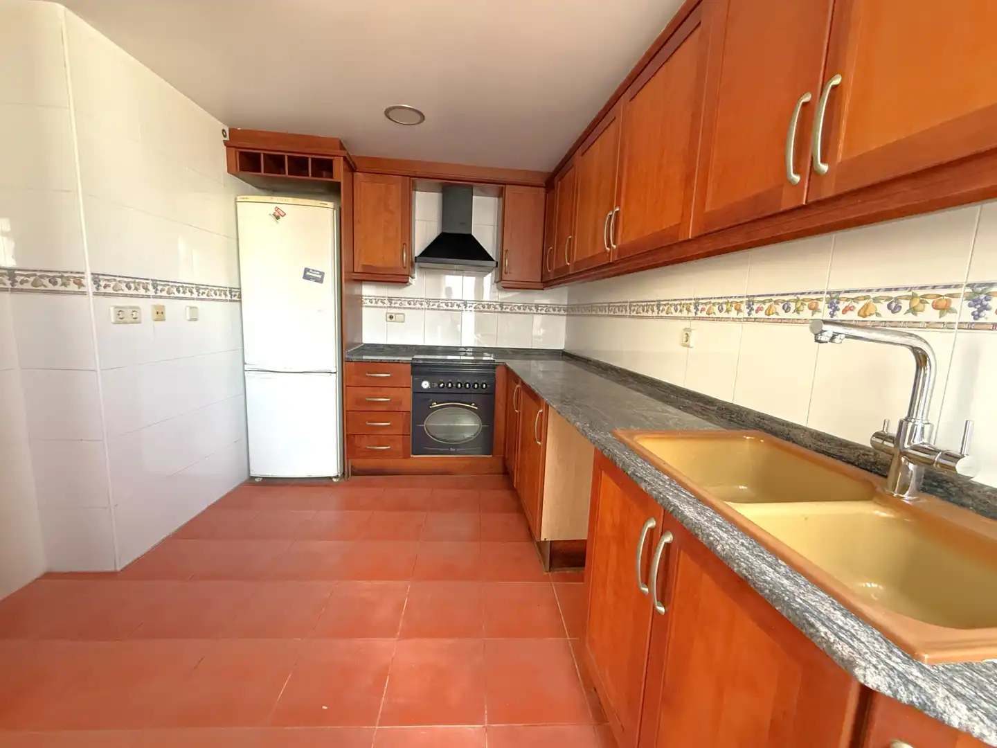 Cocina de Casa adosada en venta en Torrent con Terraza, Trastero y Piscina comunitaria