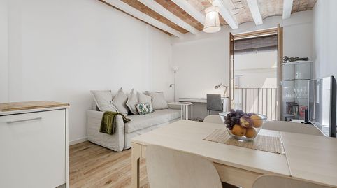 Foto 2 de Piso en venta en El Raval, Barcelona Capital