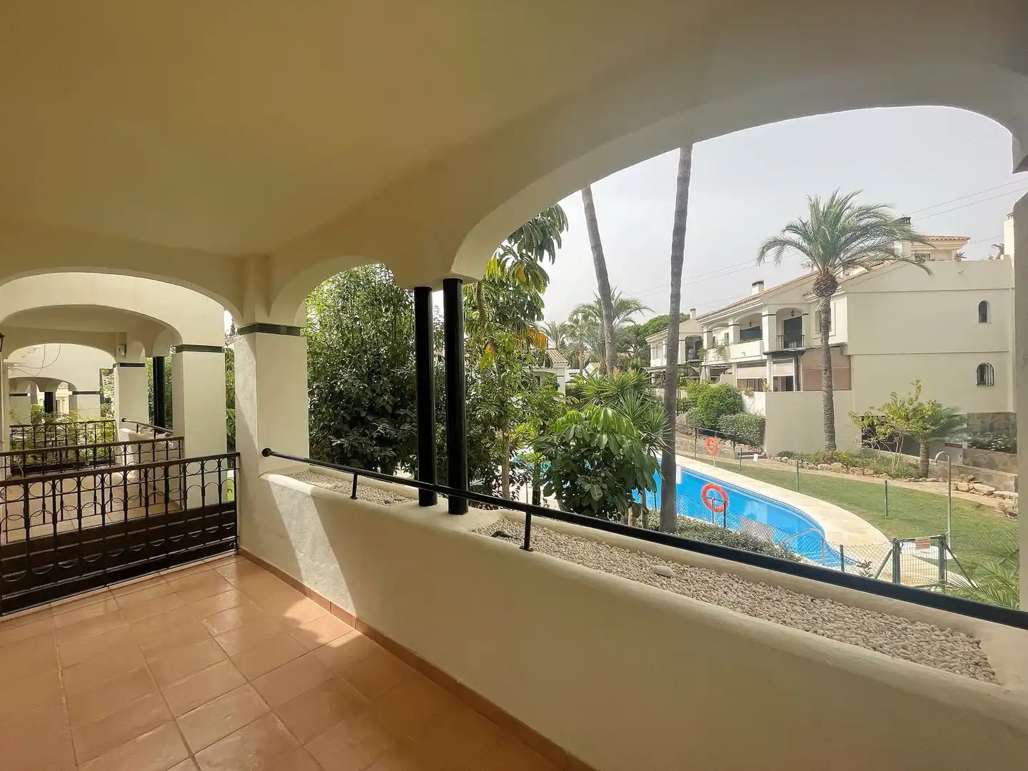 Adossat amb piscina en venda a Estepona Pueblo, imagen 25