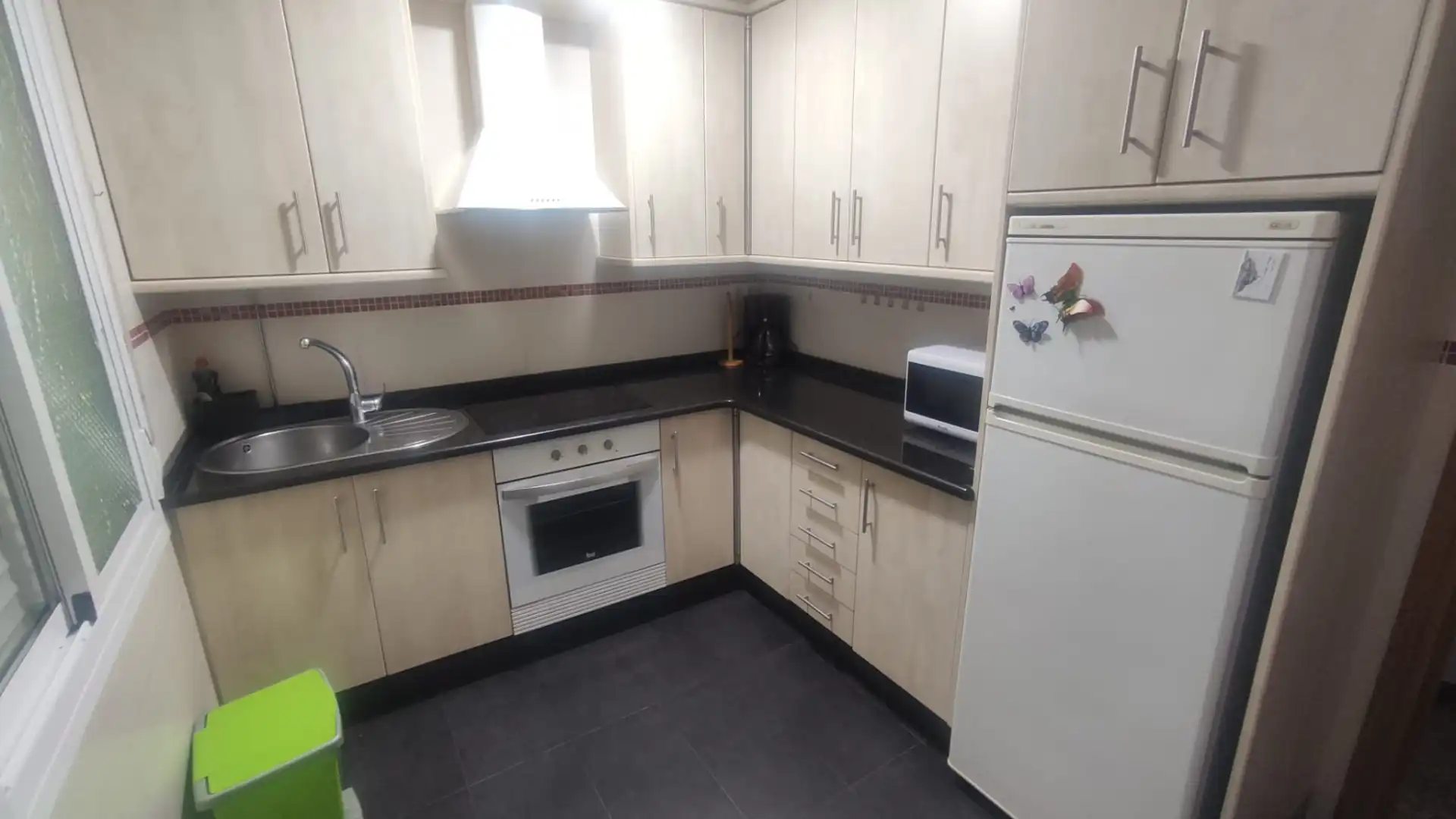 Kitchen of Flat for sale in Ourense Capital   with Heating, Oven and Washing machine