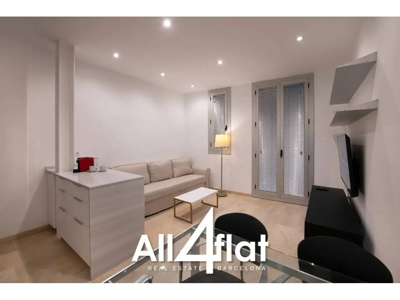 Bedroom of Study for rent in Barcelona  with Air Conditioner, Parquet flooring and Furnished