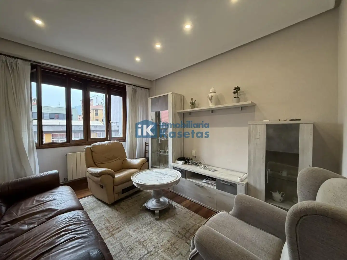 Sala de estar de Piso en venta en Basauri  con Calefacción