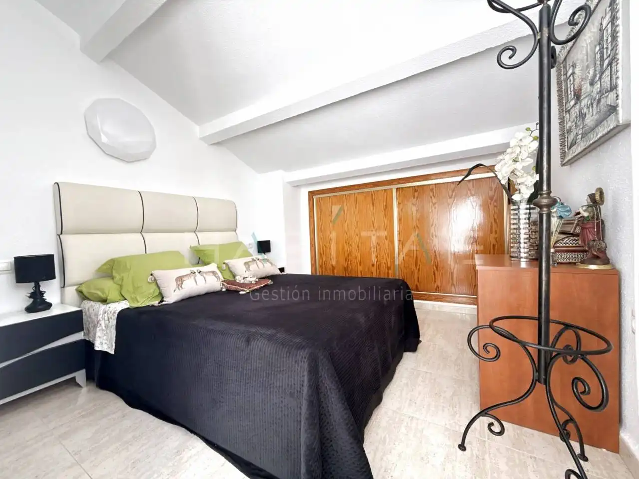 Dormitori de Casa o xalet en venda en Pilar de la Horadada amb Aire condicionat, Jardí privat i Terrassa