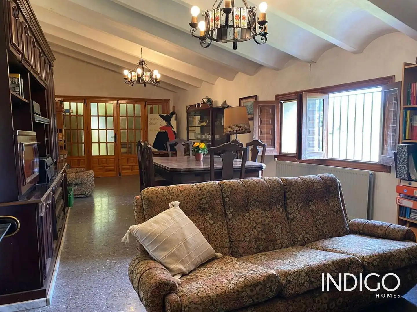 Sala d'estar de Casa adosada en venda en Ibi amb Calefacció, Traster i Moblat