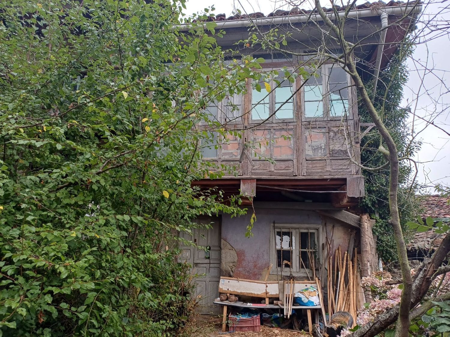 Vista exterior de Casa o xalet en venda en Quirós amb Traster i Piscina