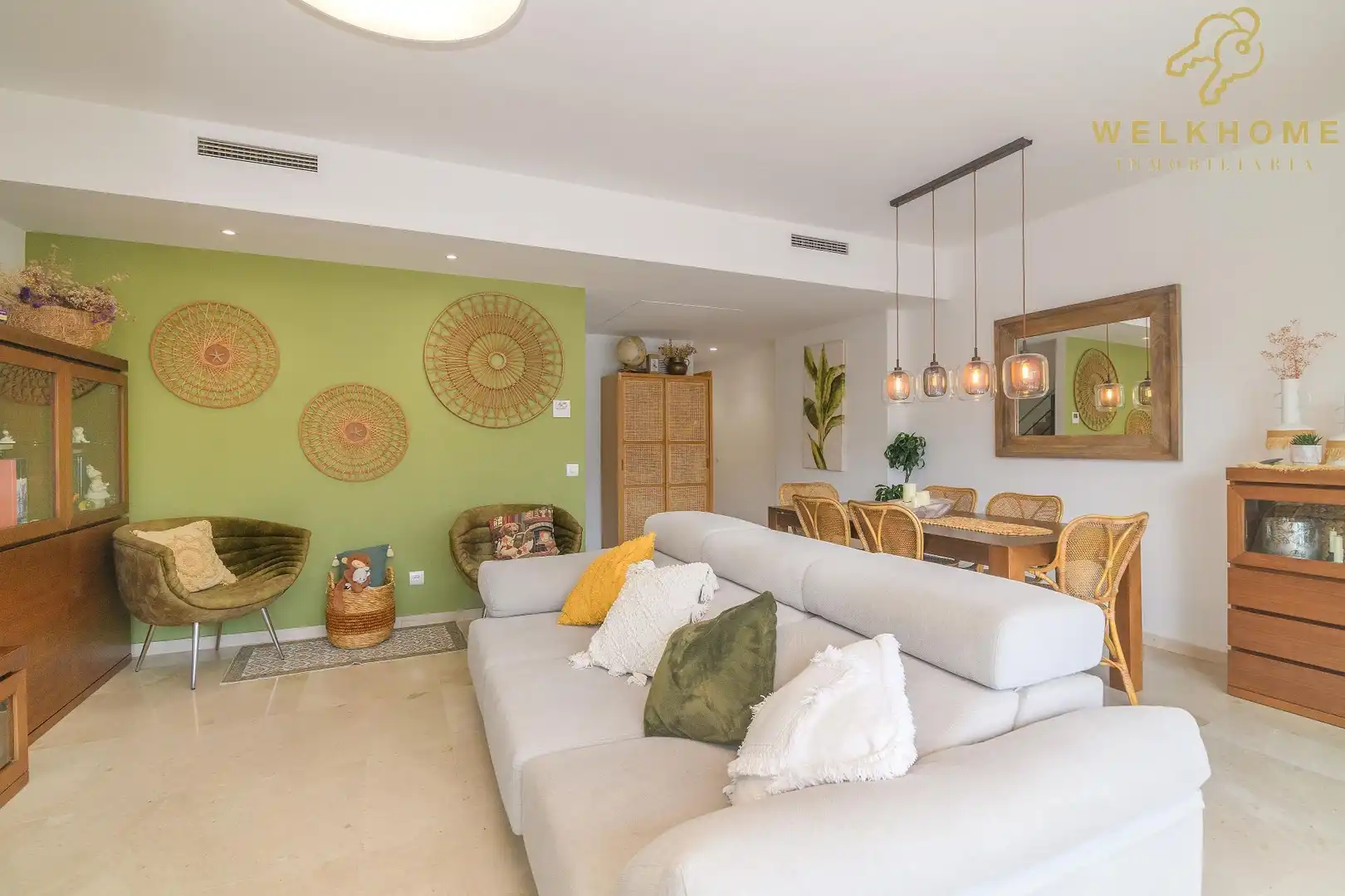 Wohnzimmer von Maisonette zum Verkauf in Bòbiles