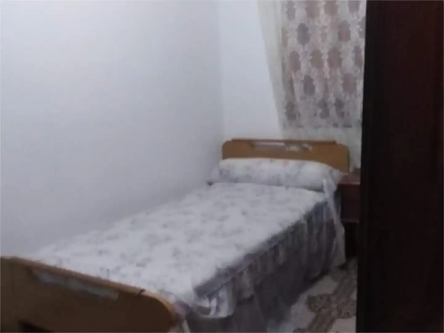 Habitación de Planta baja de alquiler en Bérchules con Amueblado y Balcón