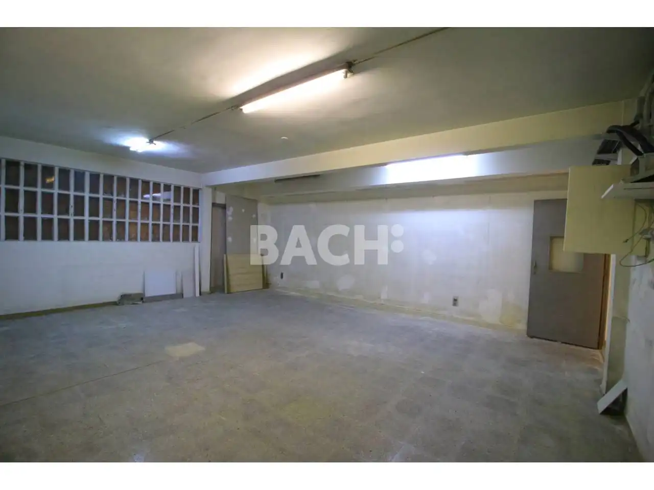 Commercial properties for rent in Calle manlleu, 50, Nord