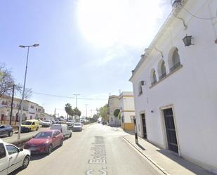 Vista exterior de Pis en venda en La Rinconada amb Terrassa