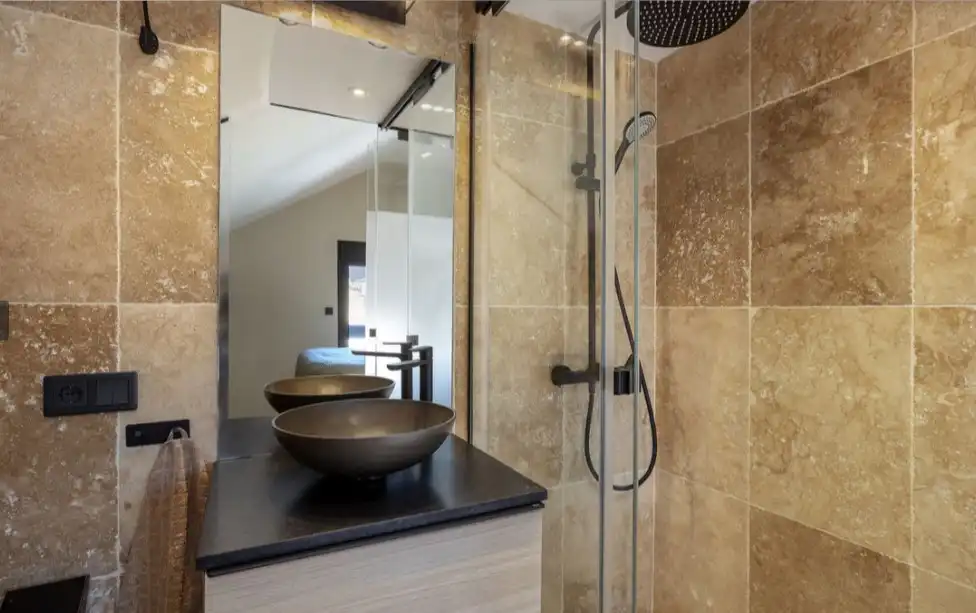 Baño de Dúplex en venta en Marbella con Aire acondicionado, Calefacción y Terraza