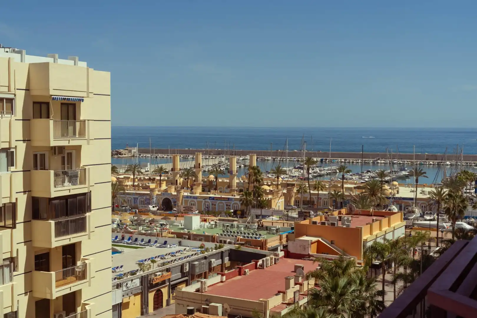 Habitatge amb piscina en venda a Puerto Deportivo