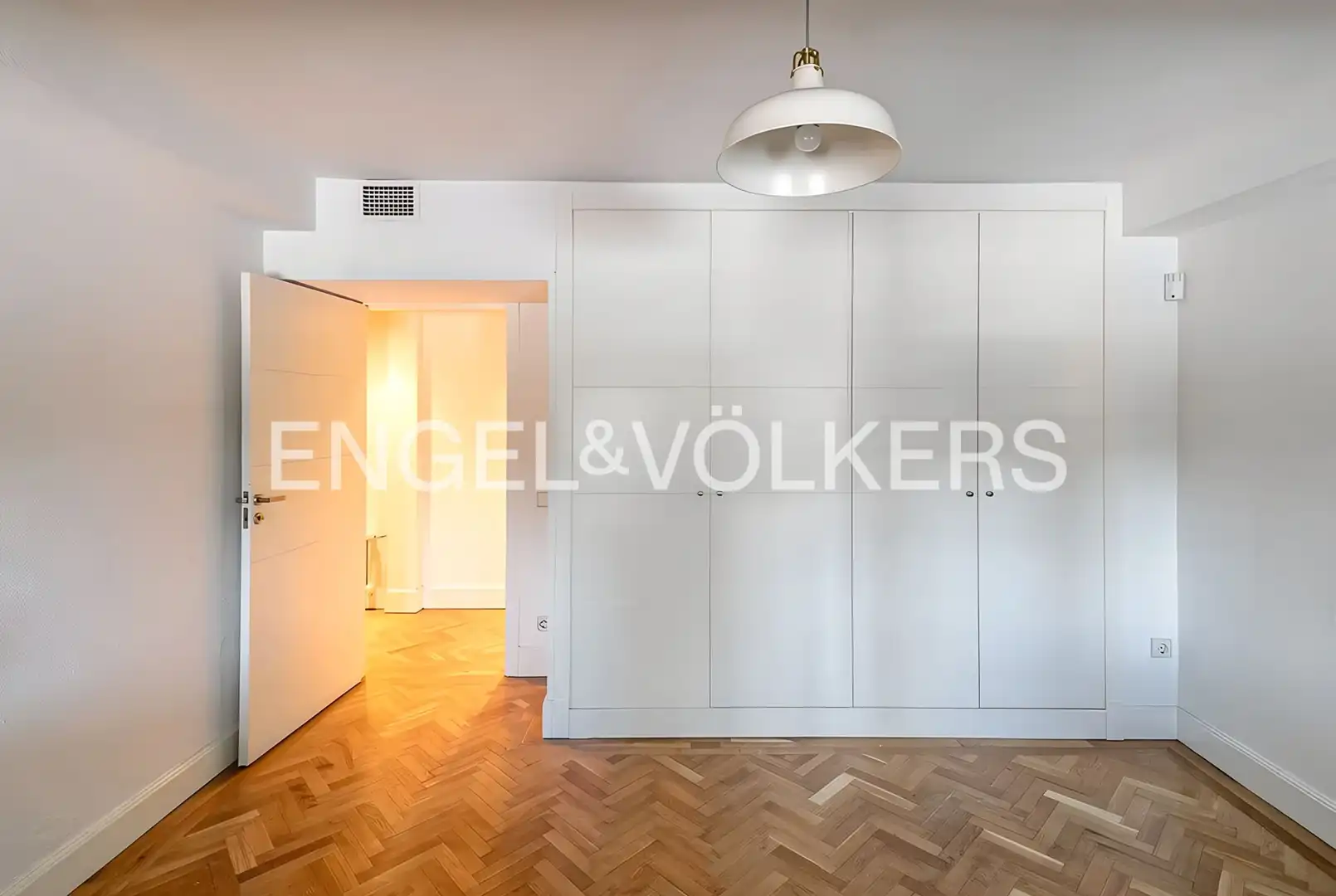 Schlafzimmer von Wohnung zum Verkauf in Madrid mit Klimaanlage, Heizung und Parkett