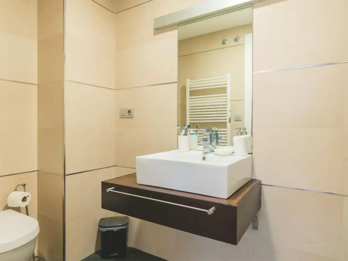 Bathroom of Flat for share in San Juan