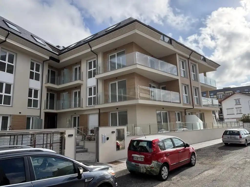 Außenansicht von Dachboden zur Miete in Ortigueira mit Privatgarten, Abstellraum und Möbliert