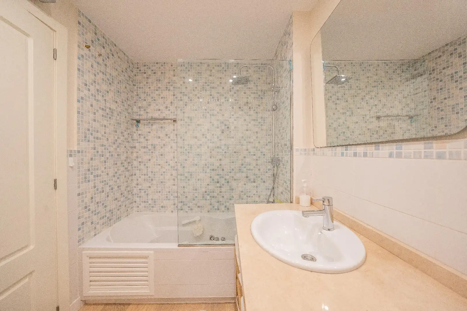 Maison mitoyenne à vendre à Calle Calle Berlín, imagen 7