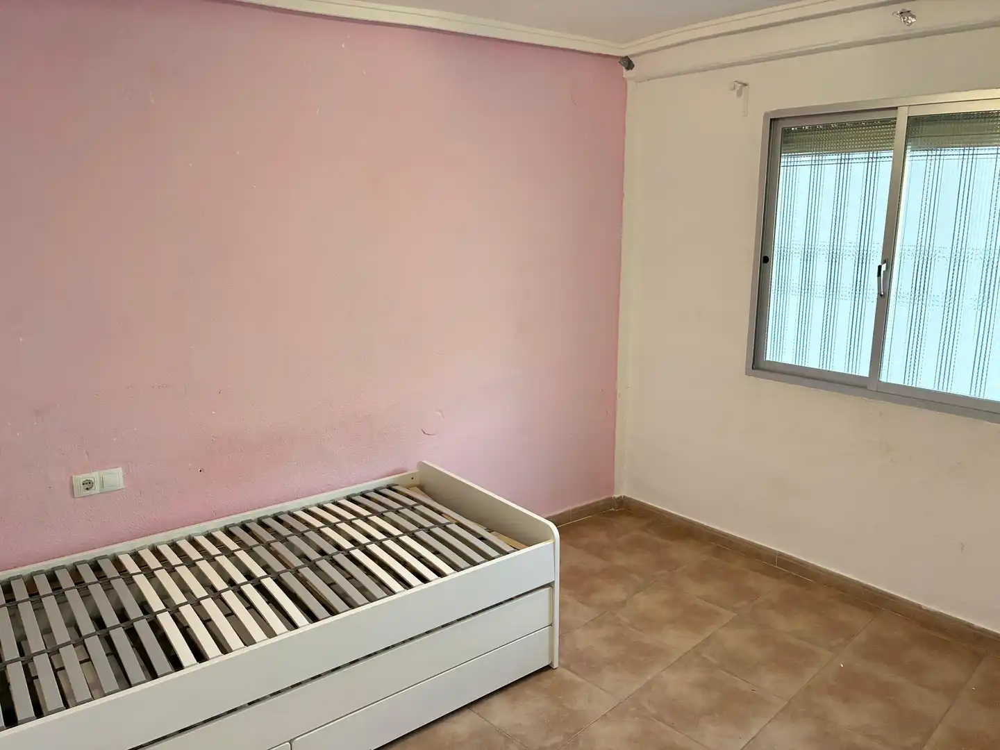 Bedroom of Flat for sale in Chiva  with Heating, Swimming Pool and Balcony