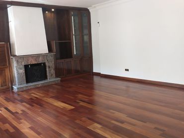 Terraced house with balcony for sale in Calle Antequera 8