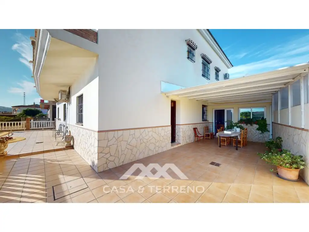 Casa con piscina en venta en Alcaucín, imagen 5