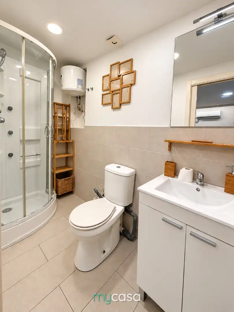 Baño de Estudio en venta en Sant Adriá Nord