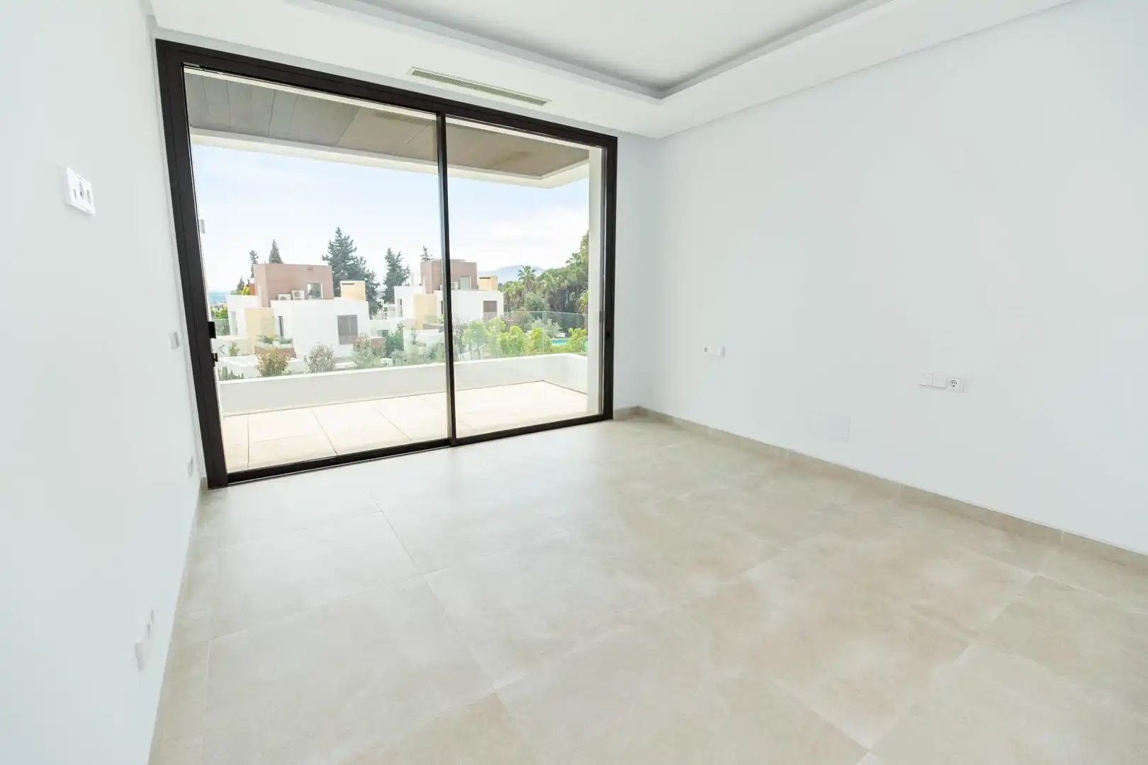 Habitación de Casa o chalet en venta en Marbella con Aire acondicionado, Jardín privado y Terraza