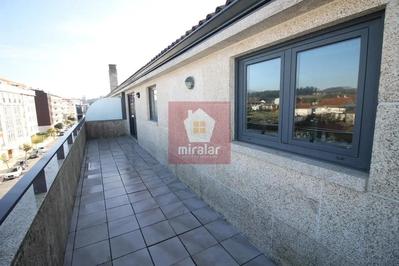 Terraza de Ático en venta en Salvaterra de Miño con Calefacción, Terraza y Amueblado